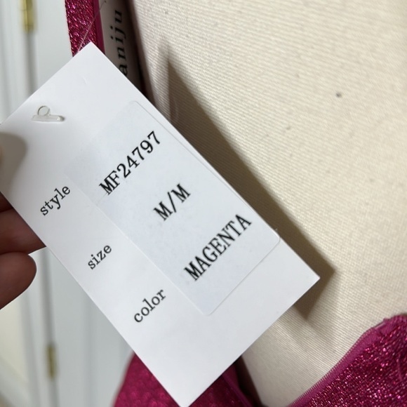 Maniju Magenta Sparkle V Neck Pleated Maxi Dress SzMedium - Picture 8 of 8